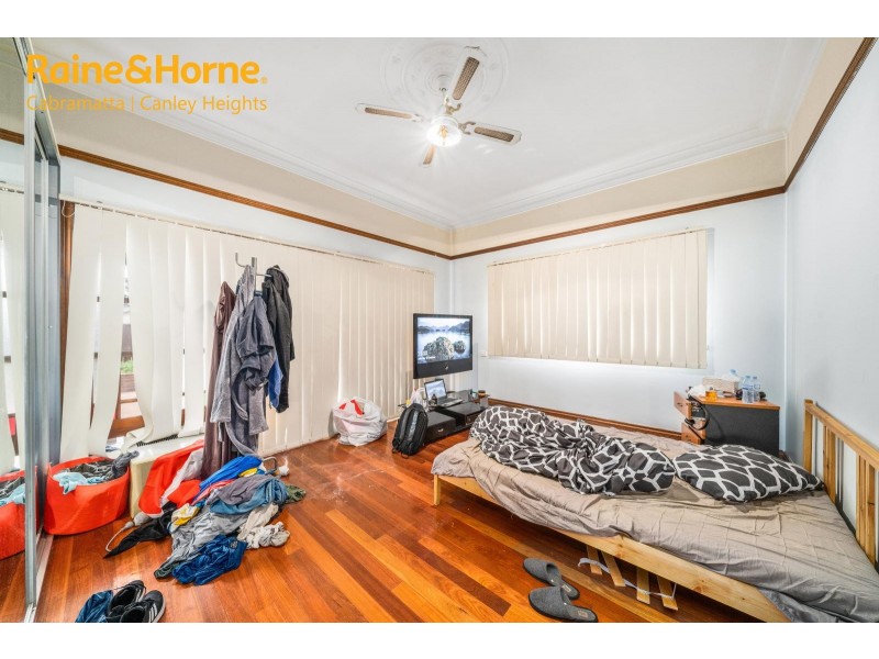 124 ORCHARDLEIGH STREET, Old Guildford NSW 2161