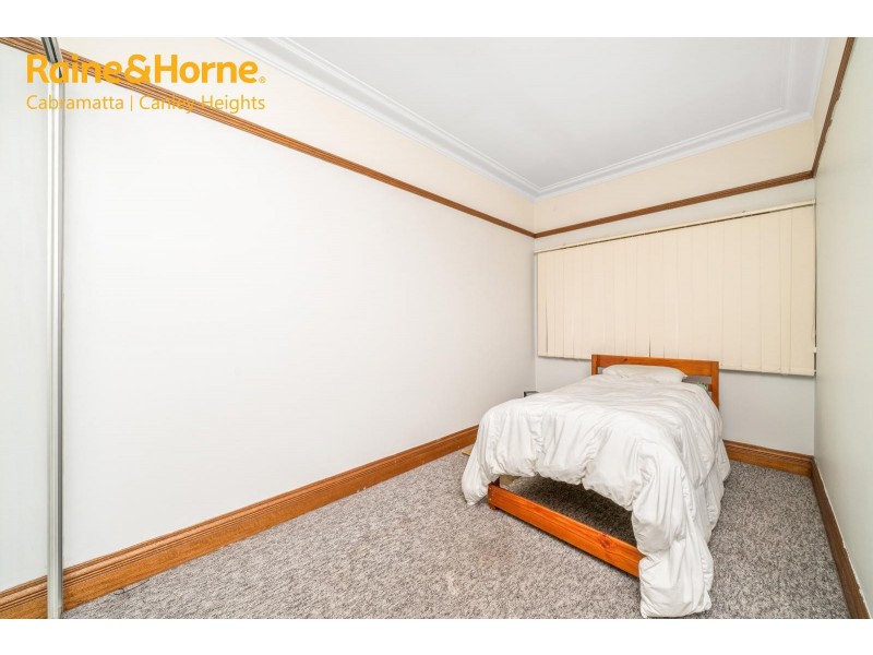 124 ORCHARDLEIGH STREET, Old Guildford NSW 2161