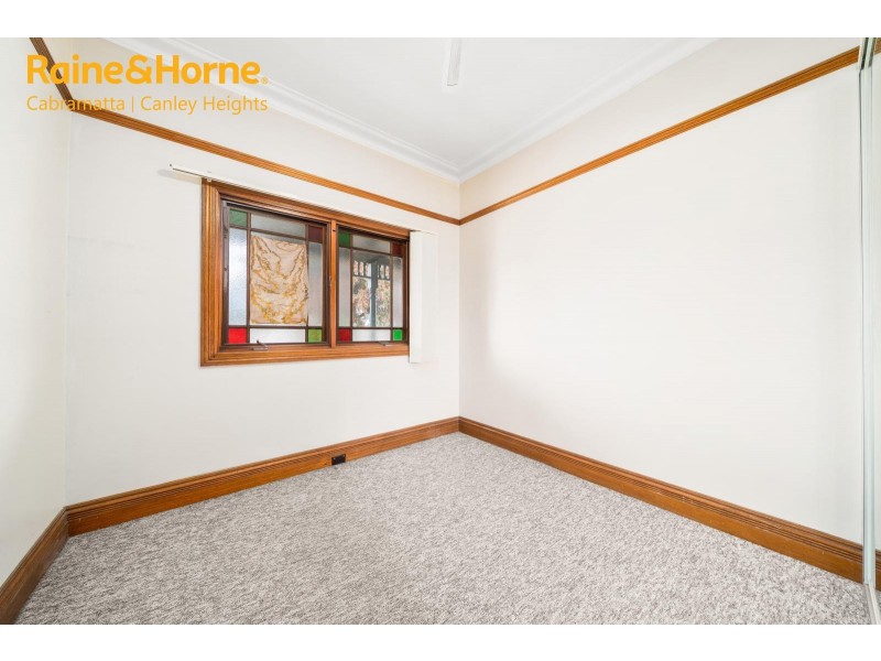 124 ORCHARDLEIGH STREET, Old Guildford NSW 2161