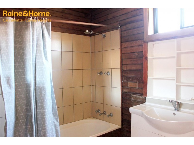 16 AVENEL ST, Canley Vale NSW 2166