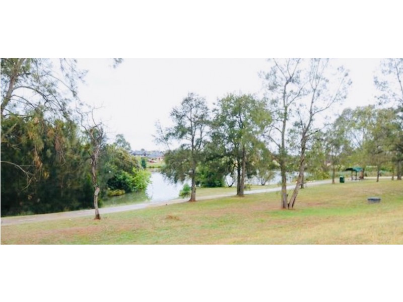 6 HYALIN PLACE, Eagle Vale NSW 2558