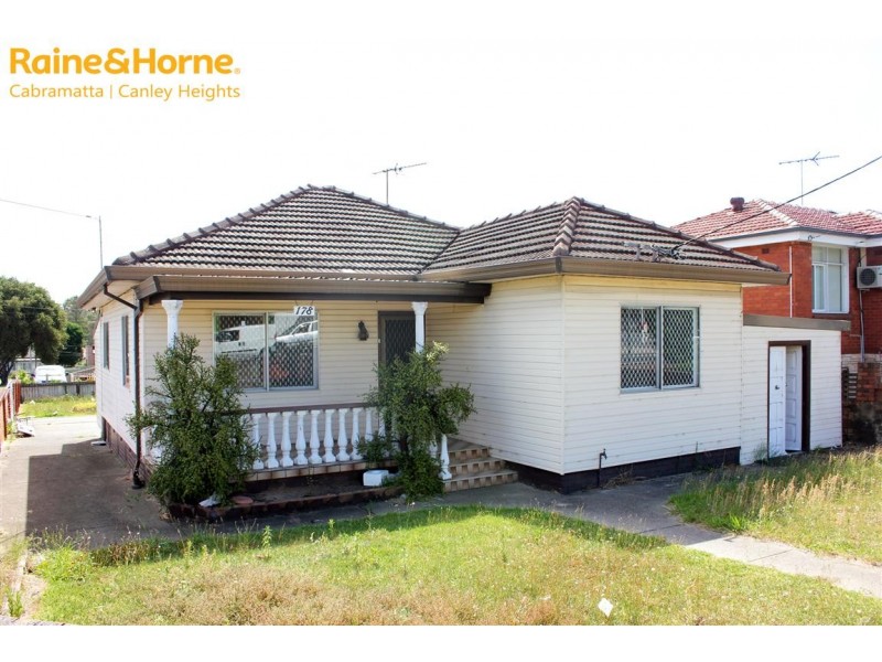 178 THE HORSELY DR, Carramar NSW 2163