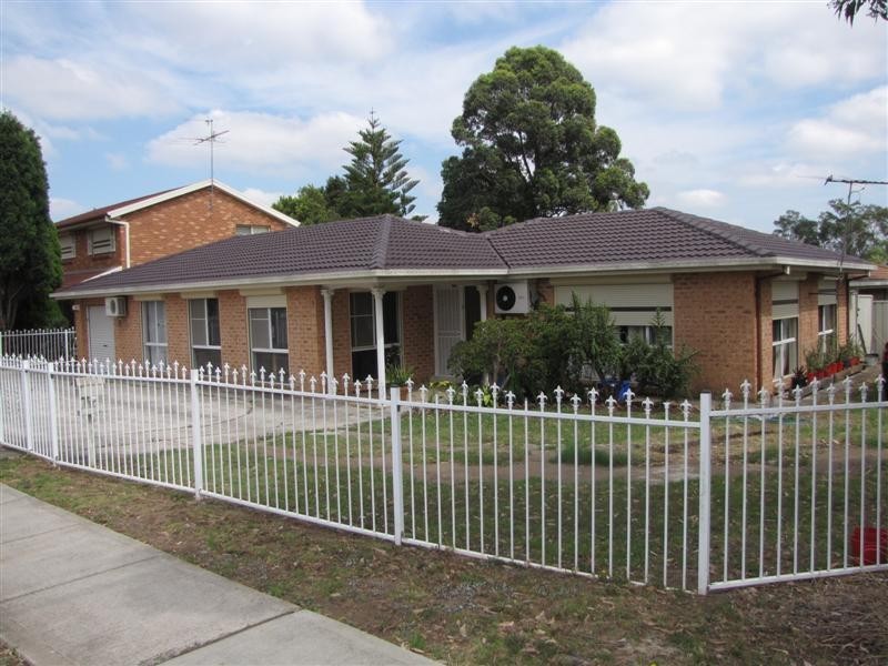 Greenfield Park NSW 2176