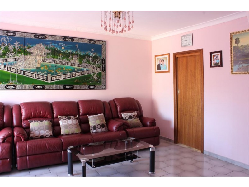 94 Sackville St, Fairfield NSW 2165