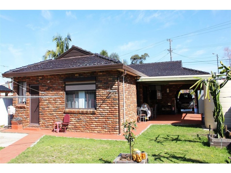 94 Sackville St, Fairfield NSW 2165