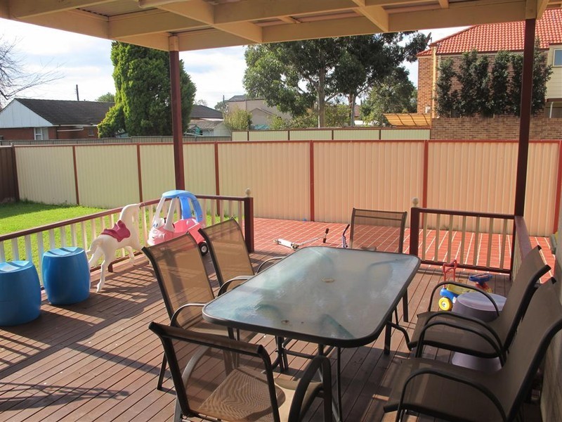 Canley Heights NSW 2166