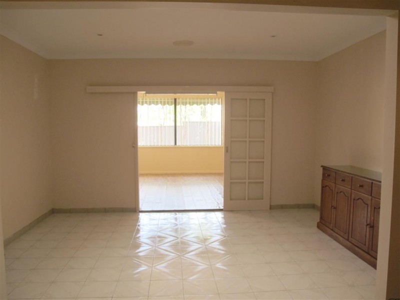 3 Chambers St, Werrington County NSW 2747