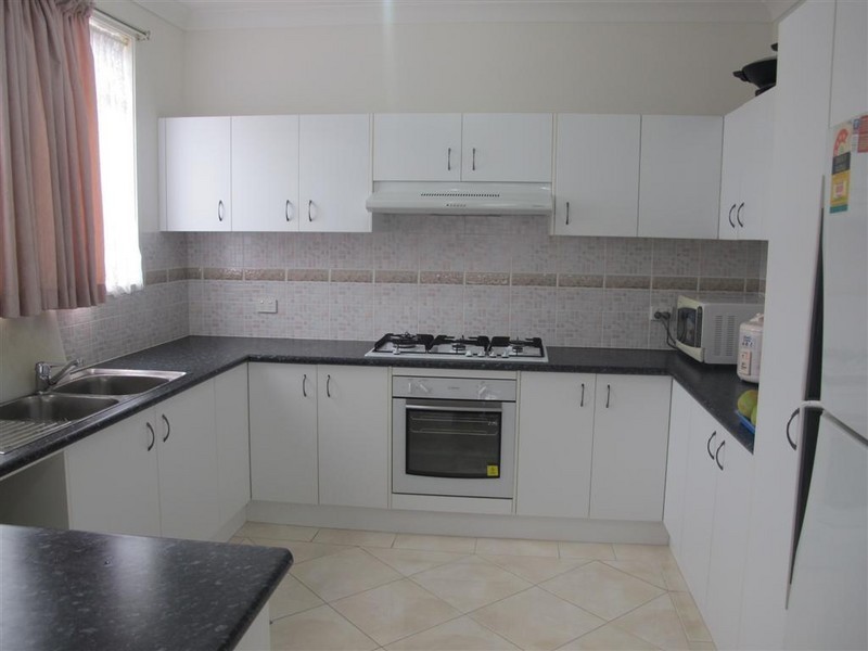 Fairfield West NSW 2165
