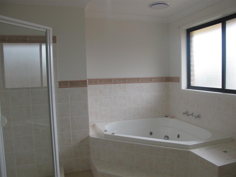 Fairfield West NSW 2165