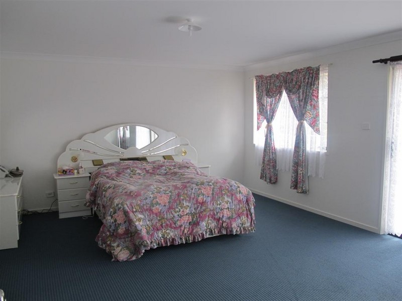Fairfield West NSW 2165