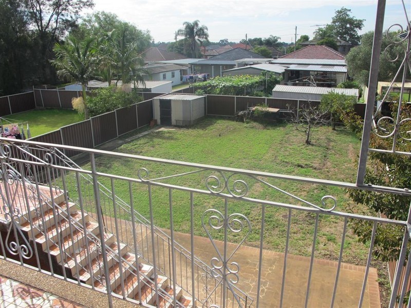 Canley Heights NSW 2166