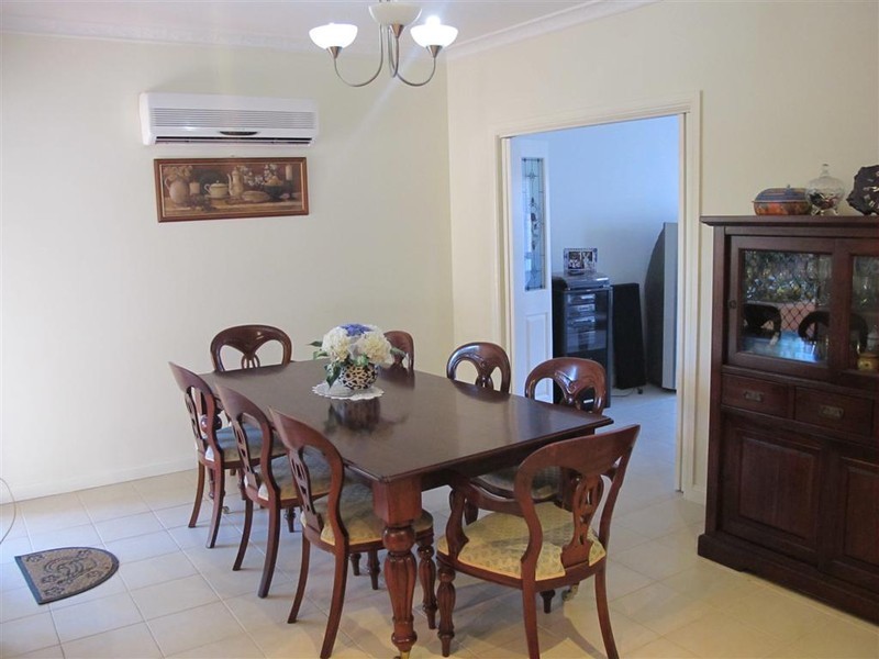 Fairfield West NSW 2165