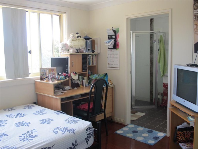 Canley Heights NSW 2166