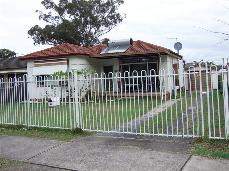 Fairfield West NSW 2165