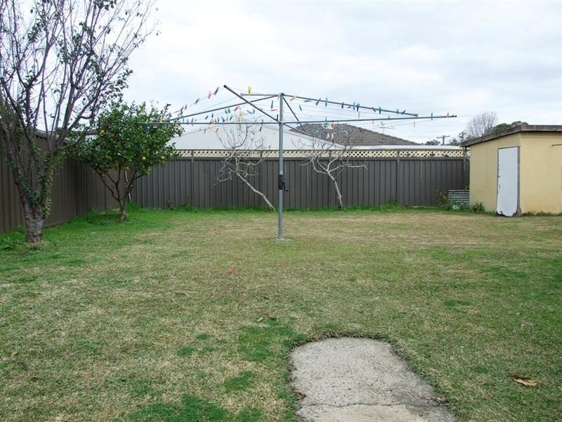 Fairfield West NSW 2165