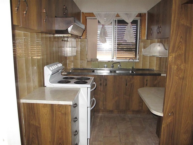 Edensor Park NSW 2176