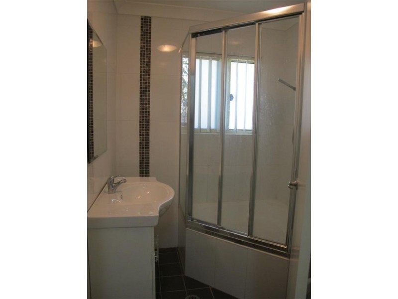 Canley Heights NSW 2166