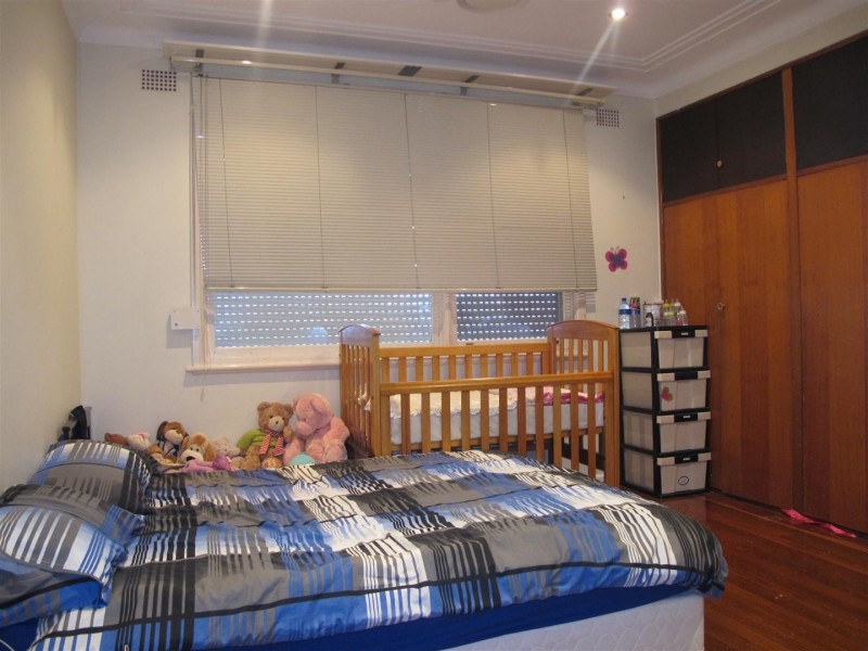 451 Cabramatta Rd, Cabramatta NSW 2166