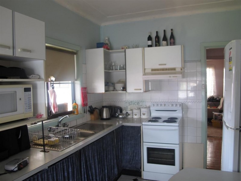 20 Sutherland Street, Canley Heights NSW 2166