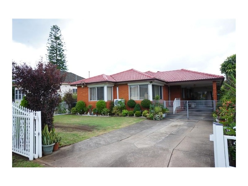 89A Queen St, Canley Heights NSW 2166