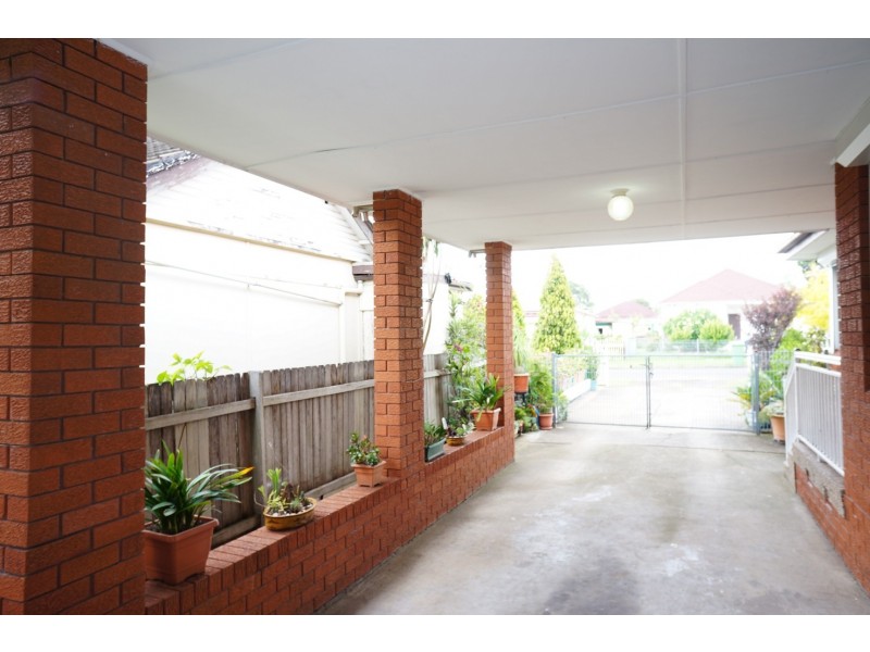 89A Queen St, Canley Heights NSW 2166