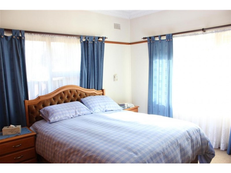 58 Sussex St, Cabramatta NSW 2166