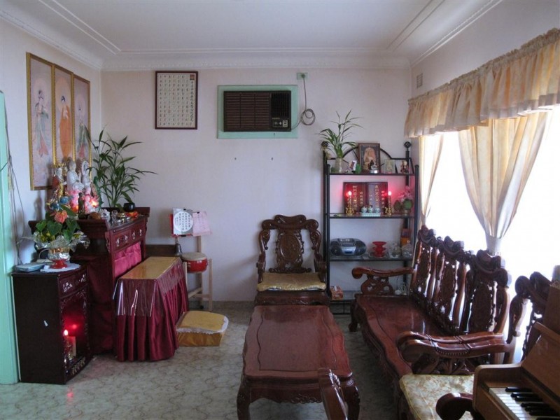 Edensor Park NSW 2176