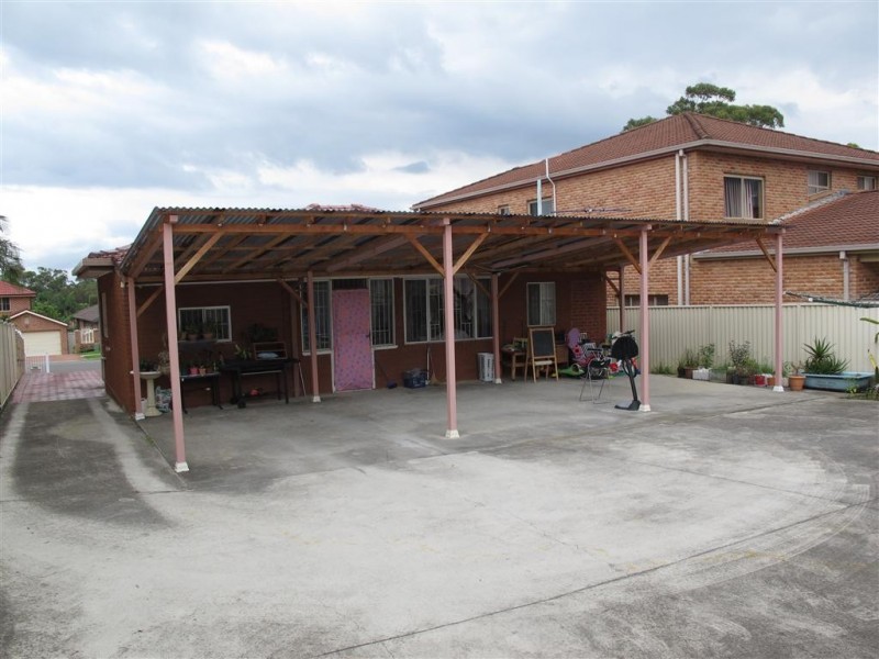 Edensor Park NSW 2176