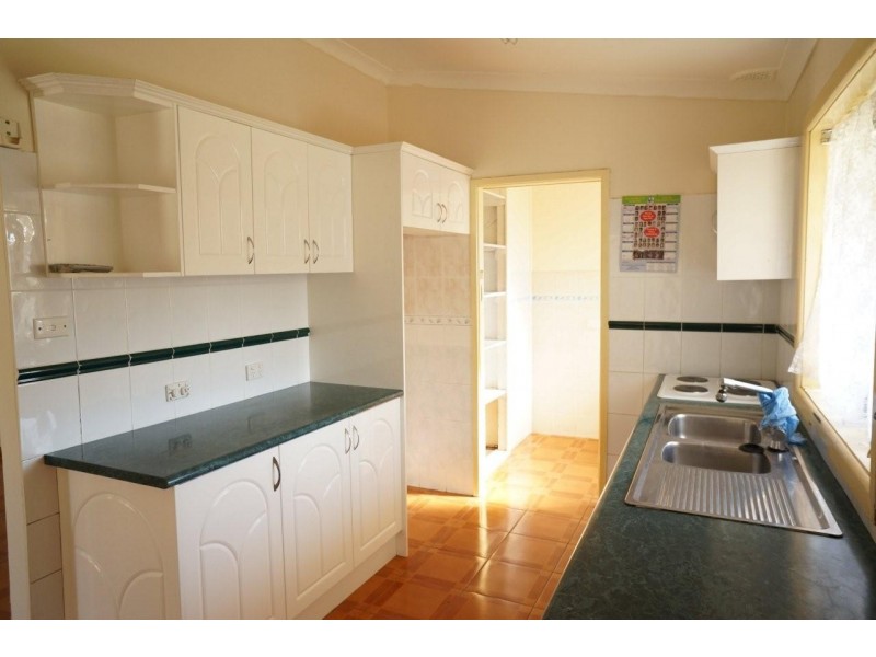 5 Edward Place, Canley Heights NSW 2166