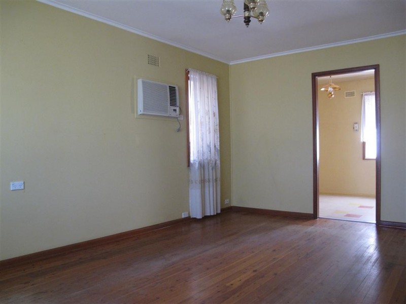 131 Cartwright Ave, Sadleir NSW 2168