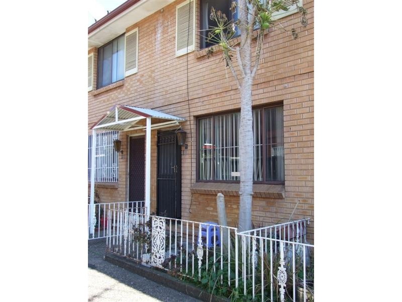 17/112 Longfield st, Cabramatta NSW 2166