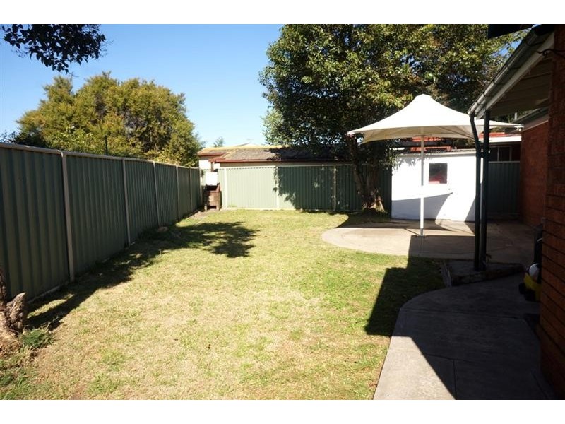 8 Parklea Parade, Canley Heights NSW 2166