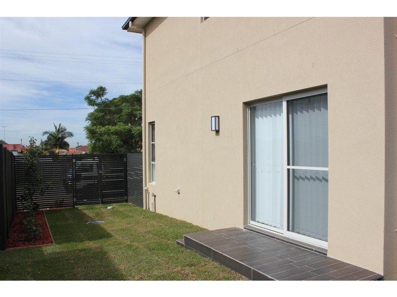 45 Gladstone St, Canley Heights NSW 2166