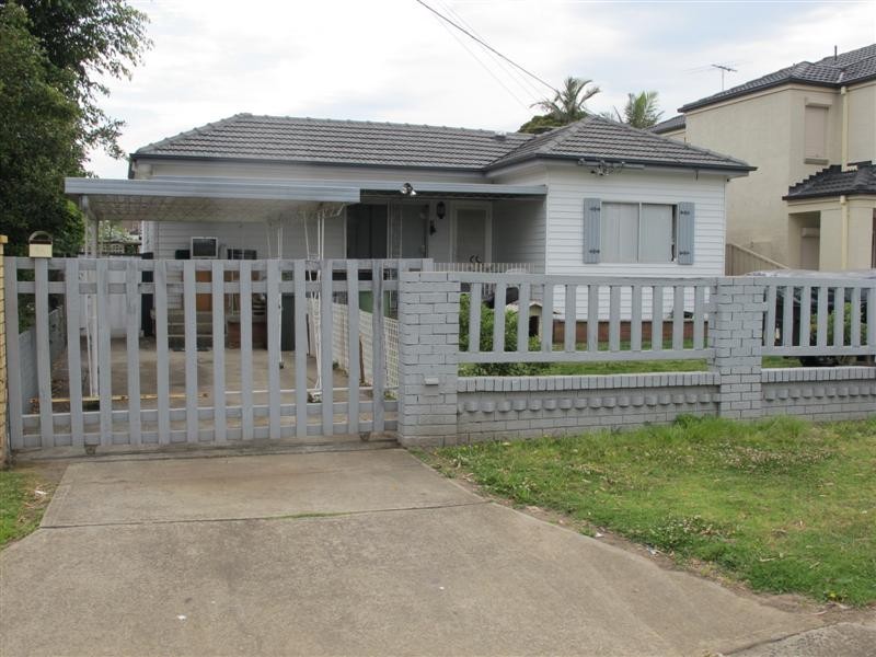 Canley Heights NSW 2166