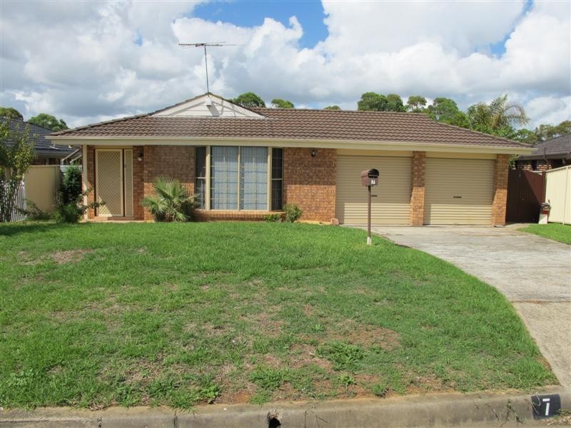 7 Bartok Pl, Bonnyrigg Heights NSW 2177