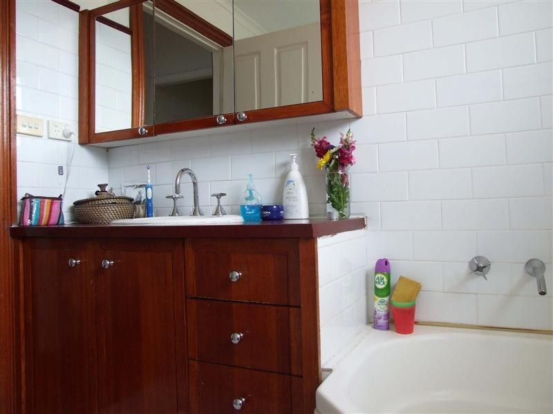 Fairfield West NSW 2165