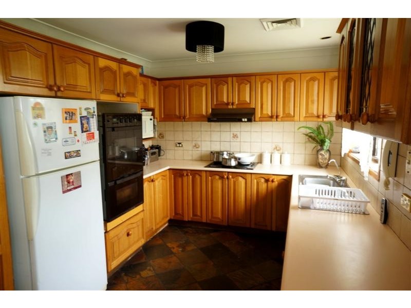 12 Wyalong Cl, Wakeley NSW 2176