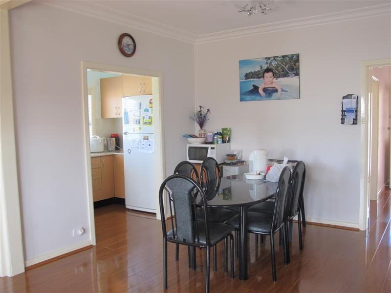35 Earl St, Canley Heights NSW 2166