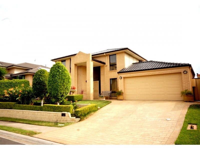 37 Wheatley St, St Johns Park NSW 2176