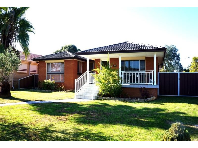 28 Wordsworth St, Wetherill Park NSW 2164