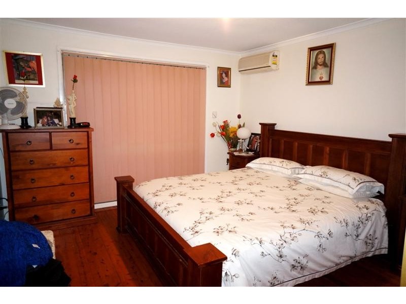 28 Wordsworth St, Wetherill Park NSW 2164