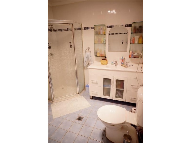 28 Wordsworth St, Wetherill Park NSW 2164