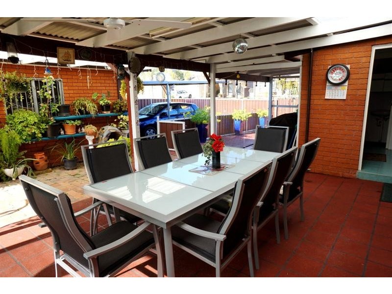 28 Wordsworth St, Wetherill Park NSW 2164