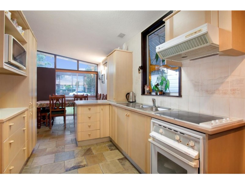 18 Thorney Rd, Fairfield West NSW 2165