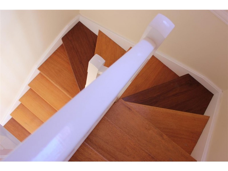 2A Clarence St, Canley Heights NSW 2166