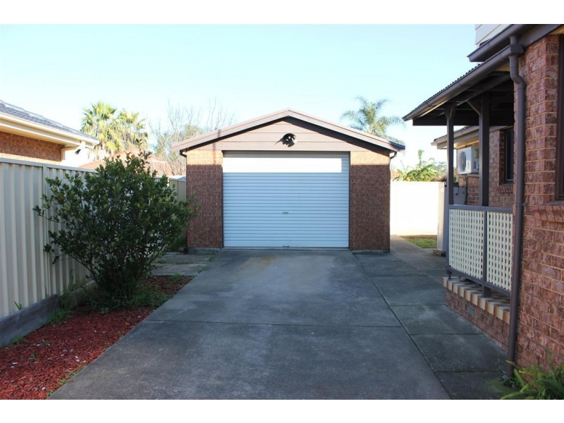 Edensor Park NSW 2176