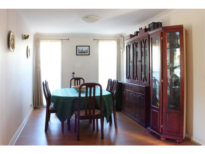 14 Niland Way, Casula NSW 2170