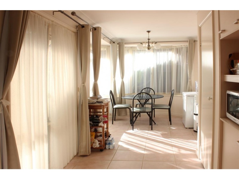 14 Niland Way, Casula NSW 2170