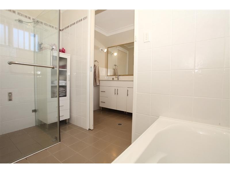 7 Cobar Cl, Wakeley NSW 2176