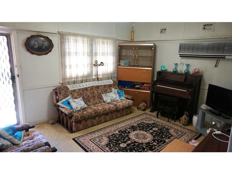 94 Torrens St, Canley Heights NSW 2166